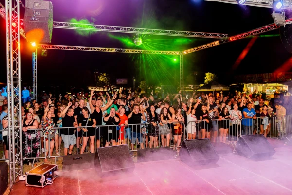 II. Hetény Feszt - Szombat – Rendezvény és fesztivál fotózás | Lovas Máté Photo