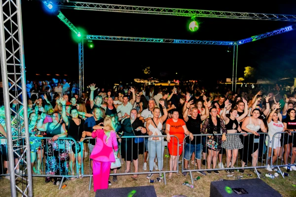 II. Hetény Feszt - Szombat – Rendezvény és fesztivál fotózás | Lovas Máté Photo