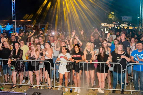 II. Hetény Feszt - Szombat – Rendezvény és fesztivál fotózás | Lovas Máté Photo