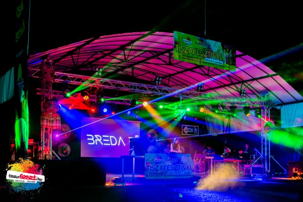 IX. Tőserdő Open Holi Color Festival - Szombat – Rendezvény és fesztivál fotózás | Lovas Máté Photo